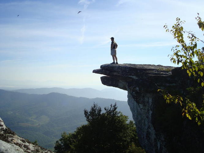 25 Best Day Hikes in Virginia - Explore the top hikes in Virginia, from iconic trails in Shenandoah National Park to hidden gems in the Blue Ridge Mountains. Find your next unforgettable outdoor adventure.